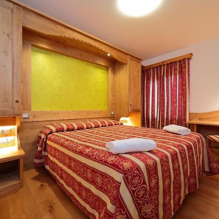 Hotel Al Sole Фузине-ин-Вальромана Экстерьер фото