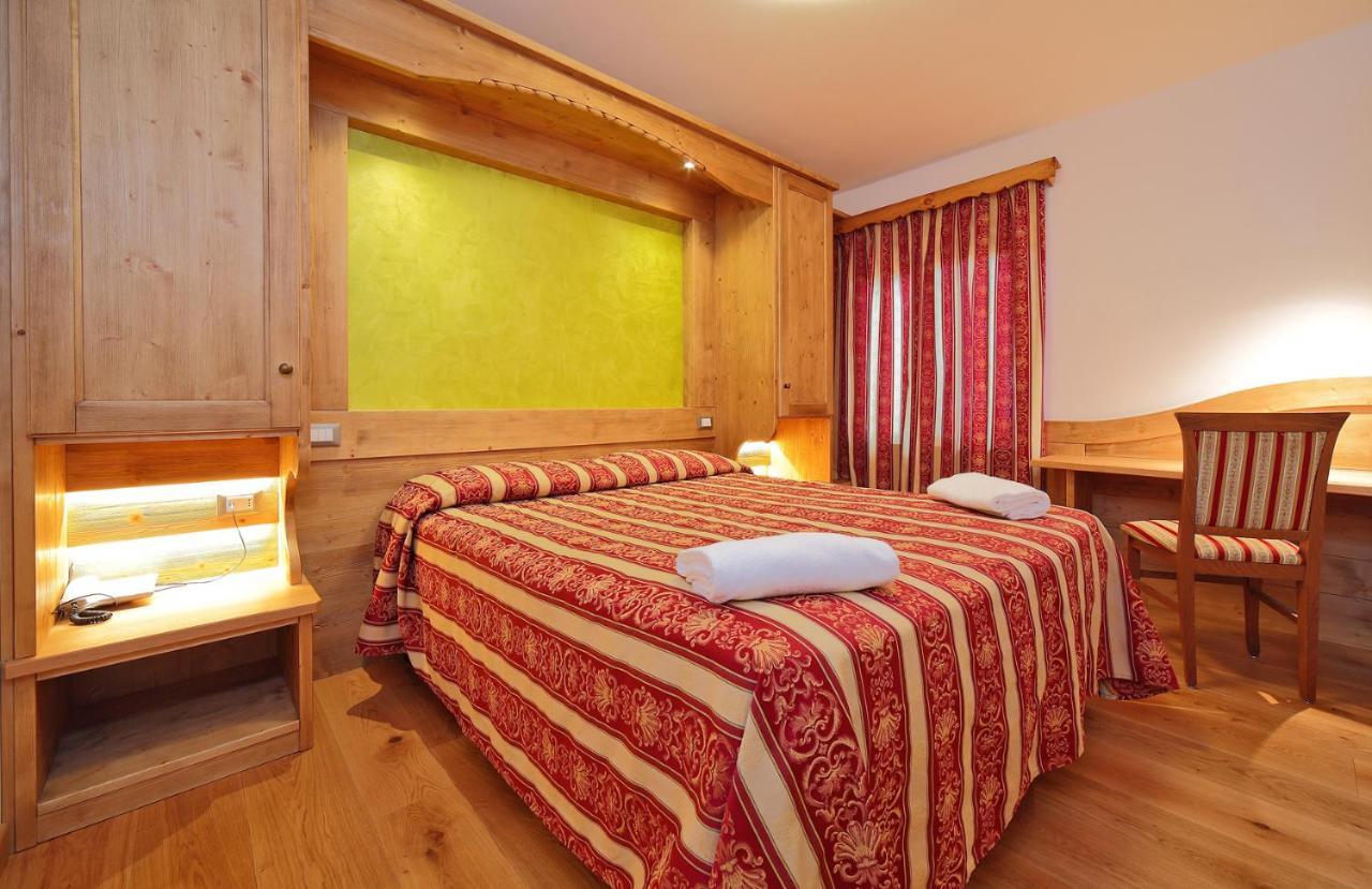 Hotel Al Sole Фузине-ин-Вальромана Экстерьер фото