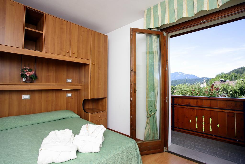 Hotel Al Sole Фузине-ин-Вальромана Экстерьер фото